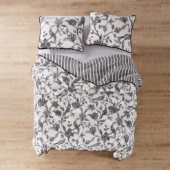 Tanzie Black Quilt Set - Black & White - Levtex Home 9 Tanzie Black Quilt Set - Black & White - Levtex Home -Levtex Home Shop GUEST 9aff898b b94a 43e5 b951 59f4e40828f4