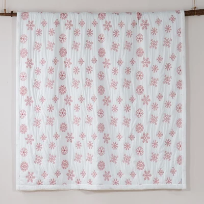 Red Snowflake Holiday Quilt Set - Levtex Home 5 Red Snowflake Holiday Quilt Set - Levtex Home - Image 3